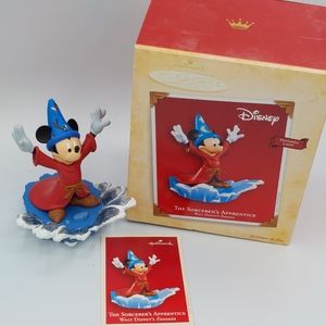 Hallmark keepsake ornament mickey mouse in "the sorcerer's apprentice " w/lights